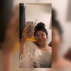 Meet your Posher, Alisson